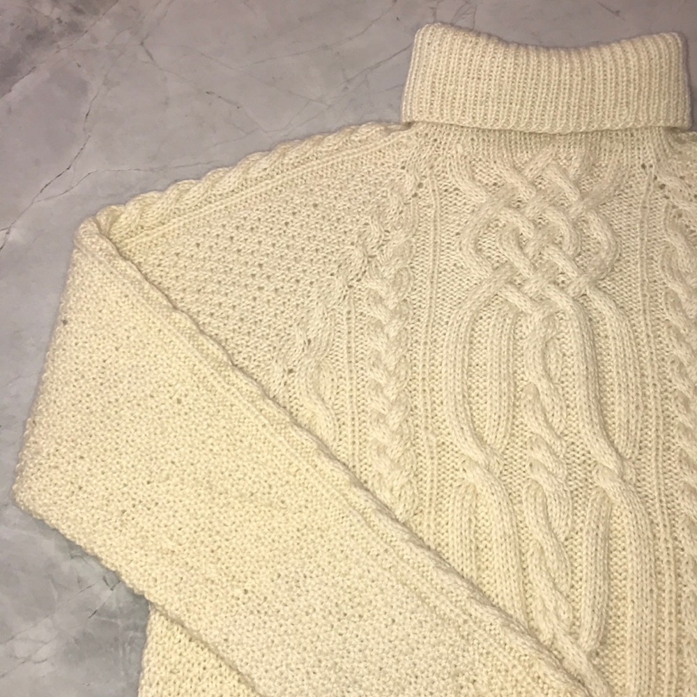 Handmade Sweater 🌸